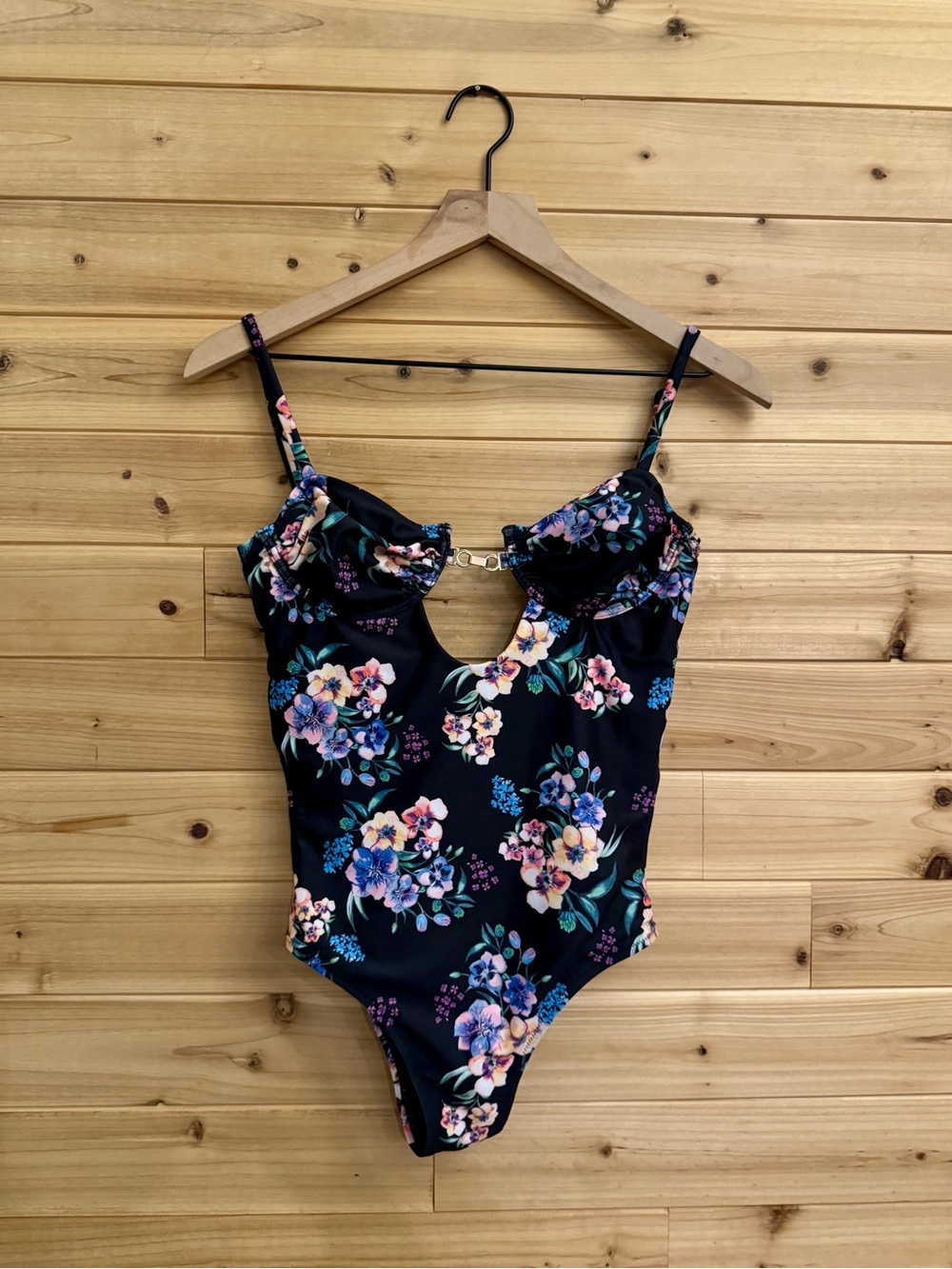 MINKPINK Medium Floral Print One Piece Swimsuit Gold Chain Detail Summer Beach